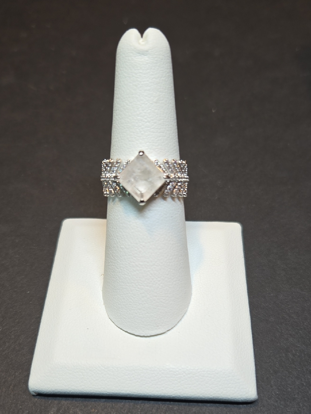 Bomb Party Color-changing Ring